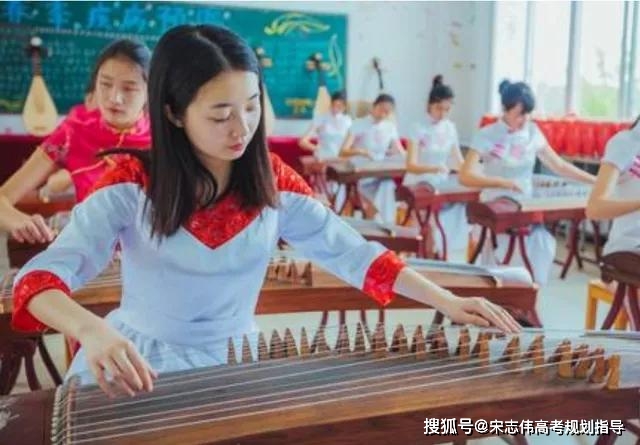 这4个大学专业已经不再“吃香”，找工作困难，月薪大多不到3000!缩略图