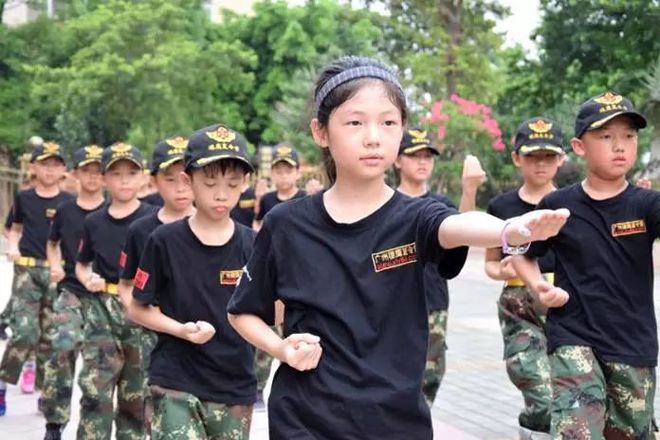 【黄埔军校穗鹰特种兵军事学习夏令营】2019暑假预热招生~夏令营必选广东长洲岛黄插图(24)